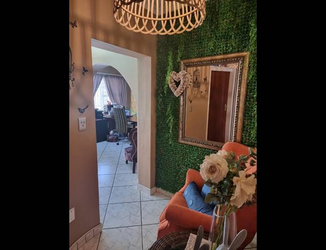 4 BEDROOM HOUSE FOR SALE IN VANDERBIJLPARK SW 5